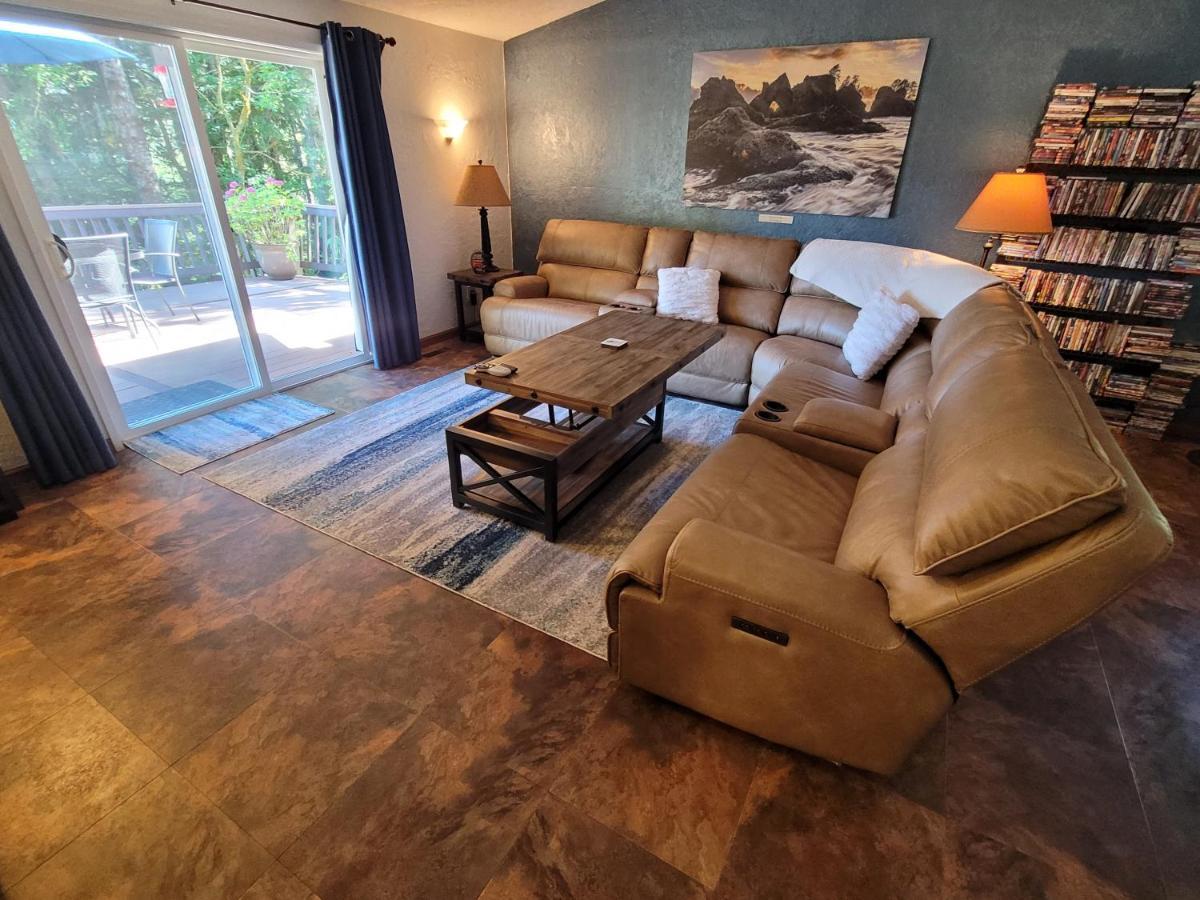פורקס Misty Valley Inn מראה חיצוני תמונה